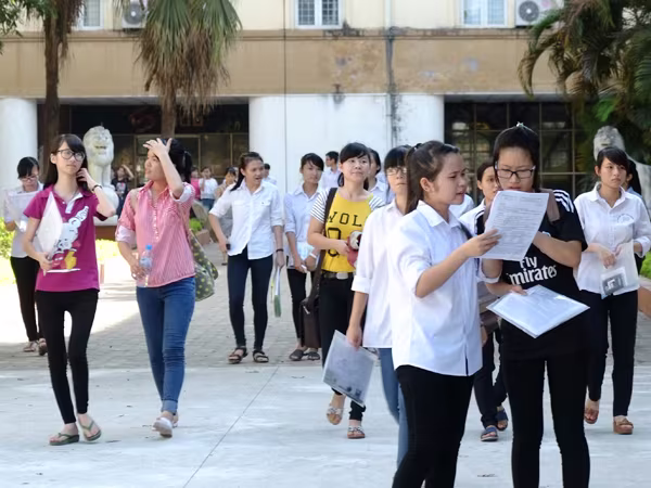 Năm 2015: Nhiều trường đại học muốn tăng học phí  ảnh 1