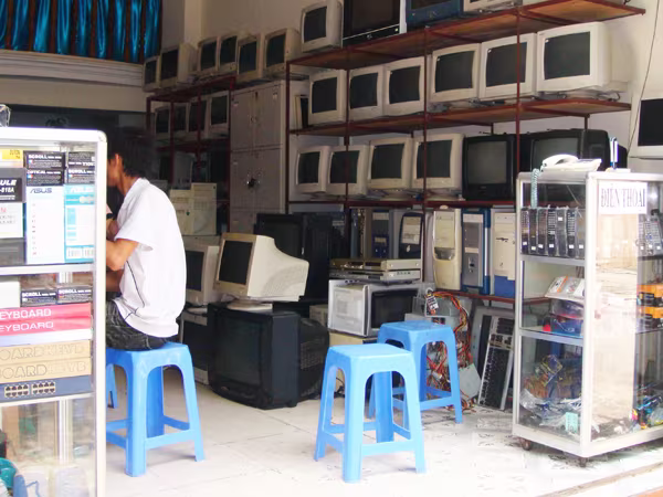 Máy tính bảng, điện thoại di động hết hạn sử dụng, thu hồi như thế nào? ảnh 1 Máy tính bảng, điện thoại di động hết hạn sử dụng, thu hồi như thế nào? ảnh 1