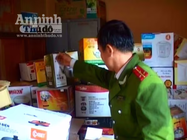 Quảng Nam: Tăng cường kiểm soát, ngăn chặn hàng lậu dịp cuối năm ảnh 1 Quảng Nam: Tăng cường kiểm soát, ngăn chặn hàng lậu dịp cuối năm ảnh 1