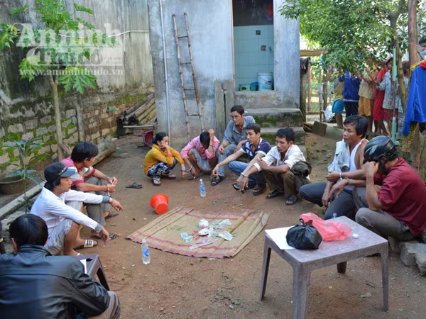 Quảng Ngãi: Xóa ổ bạc ở vùng giáp ranh ảnh 1 Quảng Ngãi: Xóa ổ bạc ở vùng giáp ranh ảnh 1