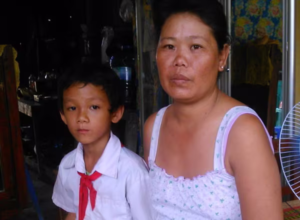 Nghi án chồng cho thuốc trừ sâu vào nồi canh để đầu độc vợ ảnh 2 Nghi án chồng cho thuốc trừ sâu vào nồi canh để đầu độc vợ ảnh 2