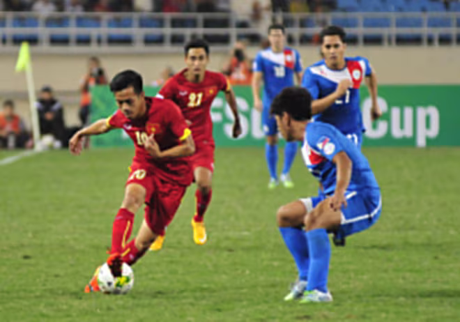Việt Nam 3-1 Philippines: Ngôi đầu bảng quá thuyết phục! ảnh 2 Việt Nam 3-1 Philippines: Ngôi đầu bảng quá thuyết phục! ảnh 2