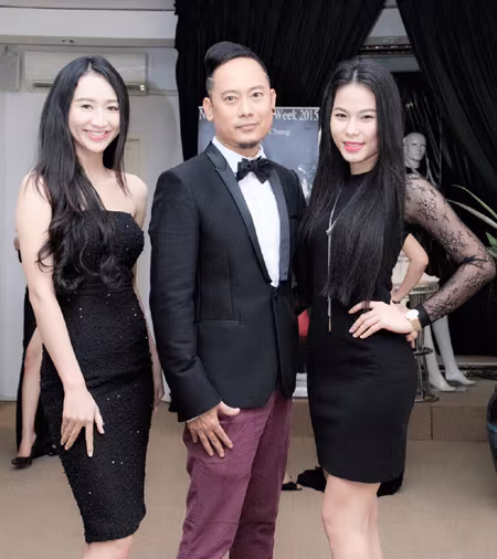 Lý Nhã Kỳ thân mật mừng sinh nhật NTK Võ Việt Chung ảnh 11 Lý Nhã Kỳ thân mật mừng sinh nhật NTK Võ Việt Chung ảnh 11