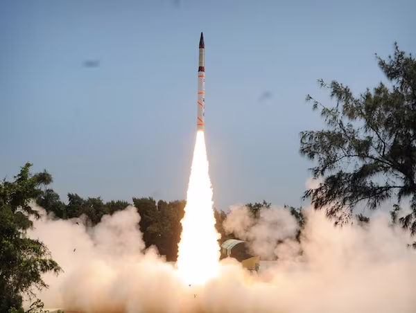 Ấn Độ chuẩn bị thử tên lửa đạn đạo đất đối đất Agni-IV ảnh 1