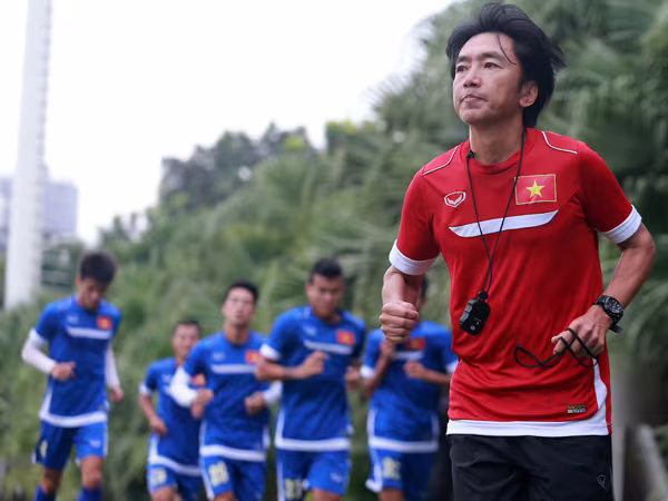 Vì sao ông Miura từ chối báo chí? ảnh 1