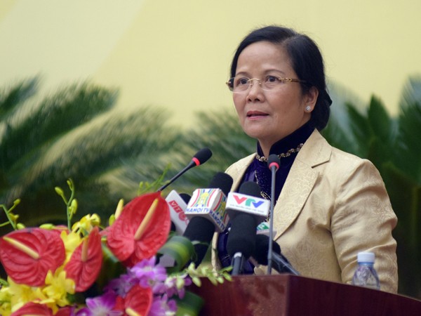 Biệt thự, nước sạch làm nóng nghị trường ảnh 5 Biệt thự, nước sạch làm nóng nghị trường ảnh 5
