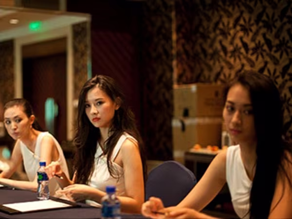 Lối sống ngông cuồng của giới trẻ nhà giàu Trung Quốc ảnh 1 Lối sống ngông cuồng của giới trẻ nhà giàu Trung Quốc ảnh 1