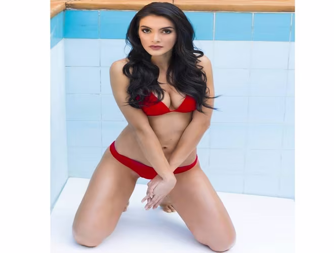 Với phần thi áo tắm, người đẹp Paraguay được chuyên trang sắc đẹp Global Beauties bình chọn là thí sinh mặc đồ bơi đẹp nhất Với phần thi áo tắm, người đẹp Paraguay được chuyên trang sắc đẹp Global Beauties bình chọn là thí sinh mặc đồ bơi đẹp nhất