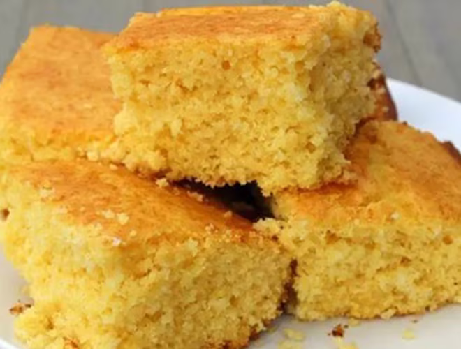 Bánh ngô là một món được yêu thích tại hầu hết các nước Nam Mỹ. Tuy nhiên, vào đêm giao thừa năm mới, một phần bánh ngô trong bữa ăn của bạn sẽ mang lại tài lộc. Bánh ngô là một món được yêu thích tại hầu hết các nước Nam Mỹ. Tuy nhiên, vào đêm giao thừa năm mới, một phần bánh ngô trong bữa ăn của bạn sẽ mang lại tài lộc.