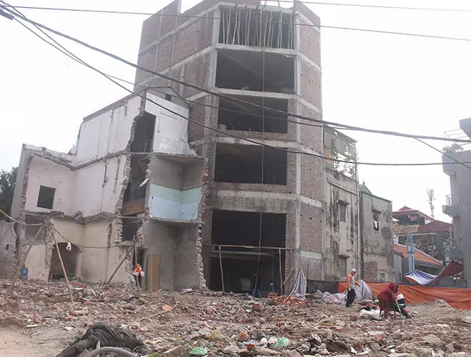 Nhiều căn nhà đang được hoàn thành với muôn hình vạn trạng, khiến nhiều người không thể định nghĩa nó là hình gì?