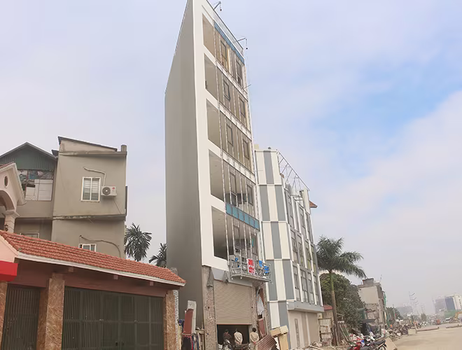 Hiện căn nhà này đang trong quá trình hoàn thiện và được cho thuê để kinh doanh.