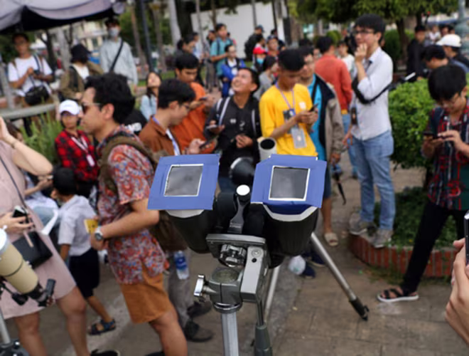 [ẢNH] Nhìn lại cảnh nhật thực "vòng tròn lửa" đi qua Việt Nam và các nước châu Á vào 26-12 ảnh 11