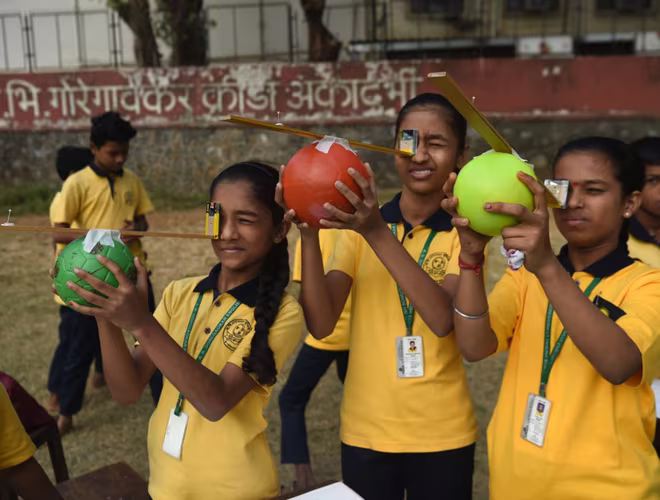 [ẢNH] Nhìn lại cảnh nhật thực "vòng tròn lửa" đi qua Việt Nam và các nước châu Á vào 26-12 ảnh 17