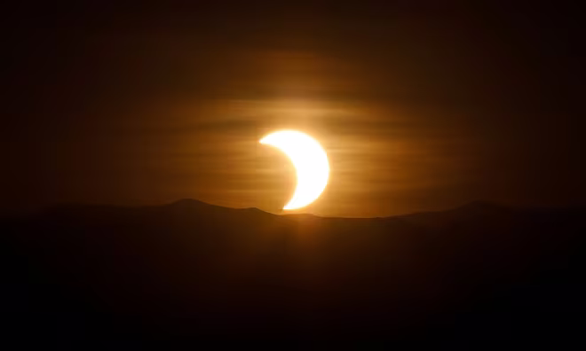 [ẢNH] Nhìn lại cảnh nhật thực "vòng tròn lửa" đi qua Việt Nam và các nước châu Á vào 26-12 ảnh 19