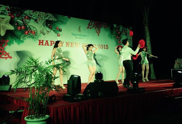 Chào năm mới 2015 trên mọi miền Tổ quốc ảnh 17 Chào năm mới 2015 trên mọi miền Tổ quốc ảnh 17