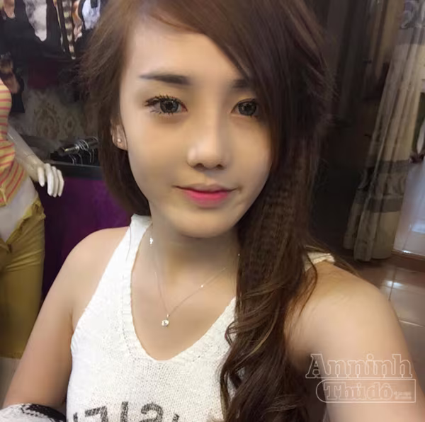 "Má mì" xinh như mộng cầm đầu đường dây mại dâm cao cấp  ảnh 1 "Má mì" xinh như mộng cầm đầu đường dây mại dâm cao cấp  ảnh 1