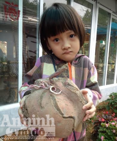 Bất ngờ với củ khoai lang khổng lồ, hình dáng lạ ảnh 3 Bất ngờ với củ khoai lang khổng lồ, hình dáng lạ ảnh 3