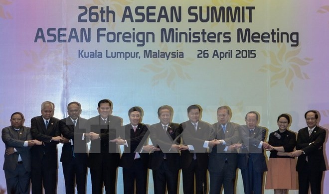 ASEAN tuyên bố: Hành động của Trung Quốc "có thể hủy hoại hòa bình" ở Biển Đông ảnh 1 ASEAN tuyên bố: Hành động của Trung Quốc "có thể hủy hoại hòa bình" ở Biển Đông ảnh 1