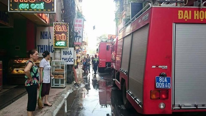Hỏa hoạn tại chợ Phùng Khoang, 4 người bỏng nặng ảnh 5 Hỏa hoạn tại chợ Phùng Khoang, 4 người bỏng nặng ảnh 5