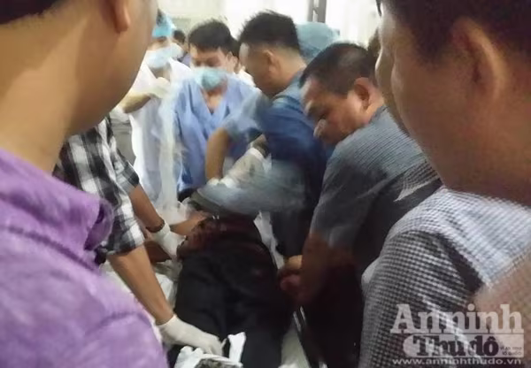 Giải cứu thành công đối tượng ngáo đá hung hãn tại BV Nhiệt đới Trung ương ảnh 6 Giải cứu thành công đối tượng ngáo đá hung hãn tại BV Nhiệt đới Trung ương ảnh 6