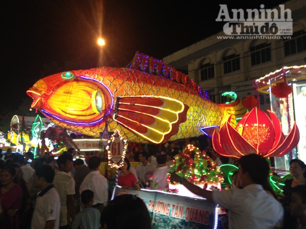 Ấn tượng đặc sắc lễ hội Trung thu Tuyên Quang 2015 ảnh 5 Ấn tượng đặc sắc lễ hội Trung thu Tuyên Quang 2015 ảnh 5