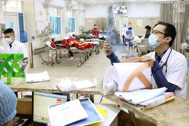 Bác sĩ trực cấp cứu: "Tết nào chúng tôi cũng căng thẳng" ảnh 1 Bác sĩ trực cấp cứu: "Tết nào chúng tôi cũng căng thẳng" ảnh 1