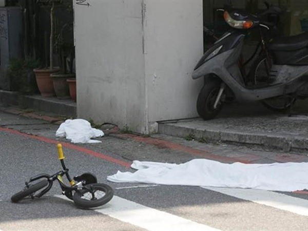 Sốc với kẻ tâm thần cắt cổ bé gái giữa ban ngày ảnh 2