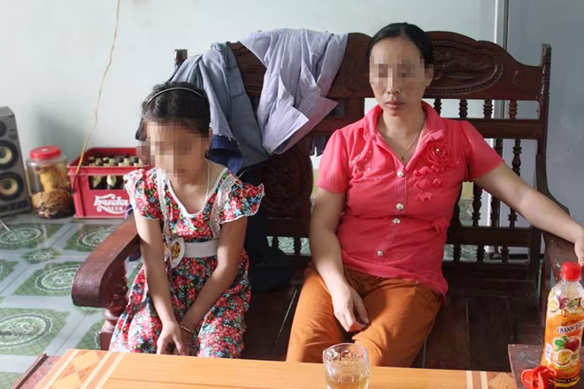 Xôn xao việc bé gái 10 tuổi suýt bị bắt cóc trên đường đi học về ảnh 2 Xôn xao việc bé gái 10 tuổi suýt bị bắt cóc trên đường đi học về ảnh 2