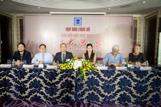 Lý do show diễn "Thuở ấy xứ Đoài" của đạo diễn Việt Tú ngưng hoạt động ảnh 3 Lý do show diễn "Thuở ấy xứ Đoài" của đạo diễn Việt Tú ngưng hoạt động ảnh 3