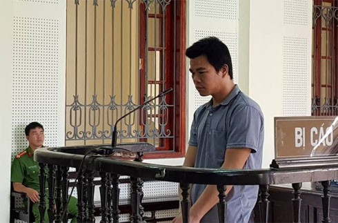 Đến thuê mẹ đi làm, nhiều lần hãm hại con gái 12 tuổi ảnh 1 Đến thuê mẹ đi làm, nhiều lần hãm hại con gái 12 tuổi ảnh 1