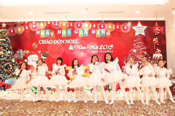Giáng sinh độc đáo cho cư dân Vinhomes Times City ảnh 2 Giáng sinh độc đáo cho cư dân Vinhomes Times City ảnh 2