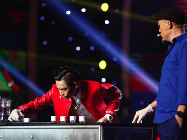 BTC Vietnam's got talent nói gì về việc Tấn Phát uống nhầm axit? ảnh 1 BTC Vietnam's got talent nói gì về việc Tấn Phát uống nhầm axit? ảnh 1