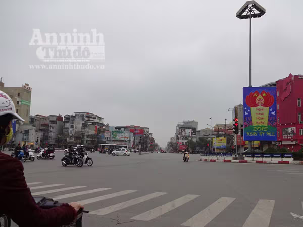 Hà Nội vắng lặng chiều 30 Tết ảnh 3 Hà Nội vắng lặng chiều 30 Tết ảnh 3