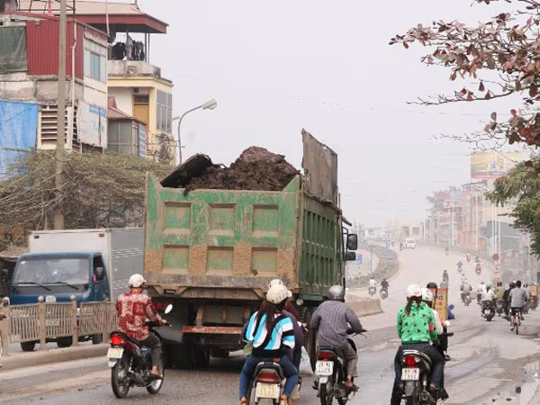 Doanh nghiệp vận tải ký cam kết không chở quá tải ảnh 1 Doanh nghiệp vận tải ký cam kết không chở quá tải ảnh 1