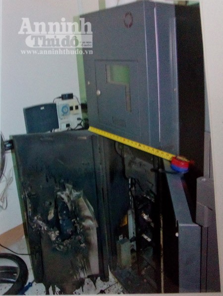Truy bắt nhóm trộm người Peru phá trụ ATM lấy tiền tỷ ảnh 1 Truy bắt nhóm trộm người Peru phá trụ ATM lấy tiền tỷ ảnh 1
