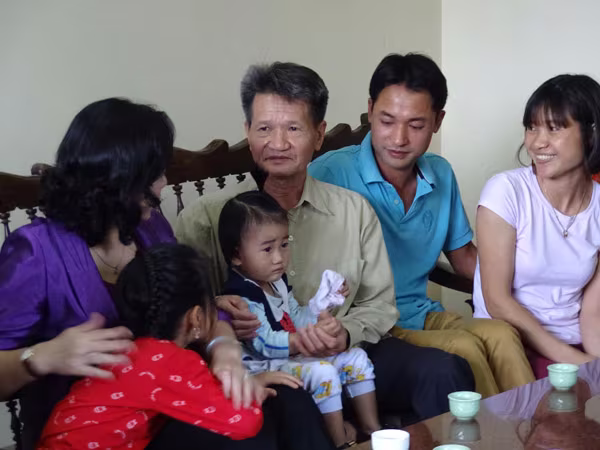 Tri ân những người đã ngã xuống, đã cống hiến vì Tổ quốc ảnh 8 Tri ân những người đã ngã xuống, đã cống hiến vì Tổ quốc ảnh 8