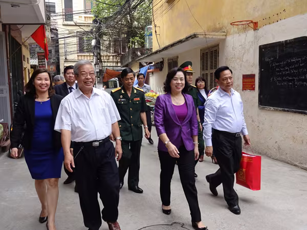 Tri ân những người đã ngã xuống, đã cống hiến vì Tổ quốc ảnh 1 Tri ân những người đã ngã xuống, đã cống hiến vì Tổ quốc ảnh 1
