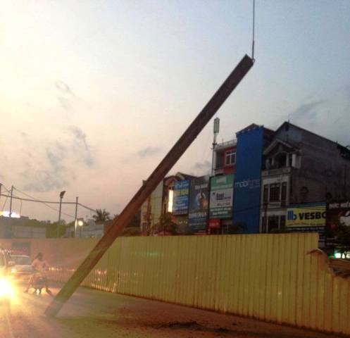 Audio 11-5-2015: Quy định mới về thi tuyển công chức và việc tạm dừng thi công dự án đường sắt đô thị Nhổn-Ga Hà Nội ảnh 2 Audio 11-5-2015: Quy định mới về thi tuyển công chức và việc tạm dừng thi công dự án đường sắt đô thị Nhổn-Ga Hà Nội ảnh 2