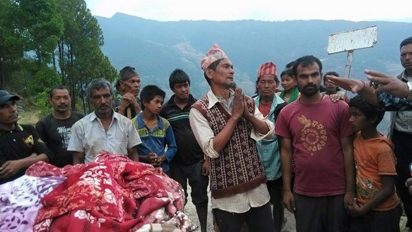 Ấm tình người Việt ở Nepal, sau trận động đất kinh hoàng ảnh 5 Ấm tình người Việt ở Nepal, sau trận động đất kinh hoàng ảnh 5