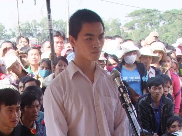 Sát hại bạn gái, vứt xuống hố sâu rồi cướp tài sản ảnh 1 Sát hại bạn gái, vứt xuống hố sâu rồi cướp tài sản ảnh 1