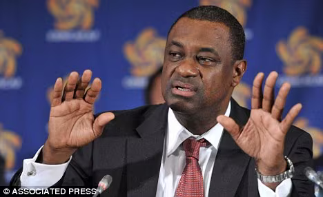 Audio 27-5-2015: Phó Chủ tịch Fifa cùng 5 quan chức cấp cao bị bắt vì nhận hối lộ ảnh 5 Audio 27-5-2015: Phó Chủ tịch Fifa cùng 5 quan chức cấp cao bị bắt vì nhận hối lộ ảnh 5