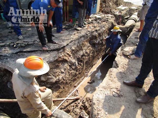 Nắng nóng đỉnh điểm: Gấp rút “giải khát” cho Hà Nội ảnh 1 Nắng nóng đỉnh điểm: Gấp rút “giải khát” cho Hà Nội ảnh 1