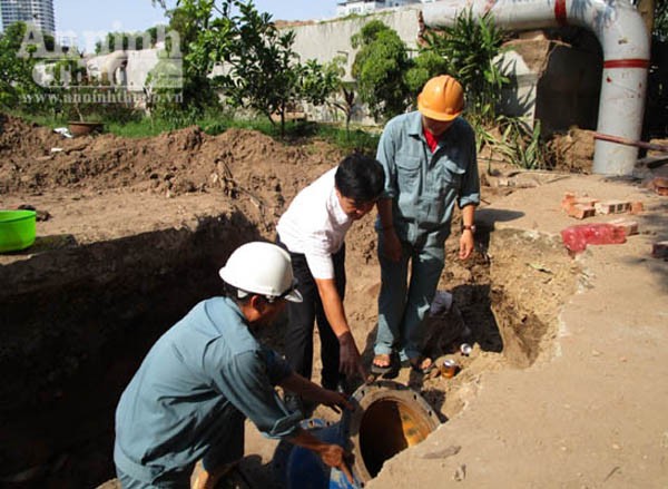 Nắng nóng đỉnh điểm: Gấp rút “giải khát” cho Hà Nội ảnh 2 Nắng nóng đỉnh điểm: Gấp rút “giải khát” cho Hà Nội ảnh 2