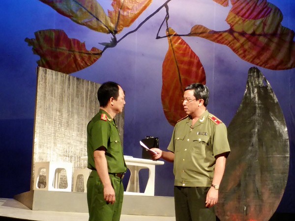 Khúc ca lãng mạn về người chiến sĩ CAND ảnh 1 Khúc ca lãng mạn về người chiến sĩ CAND ảnh 1
