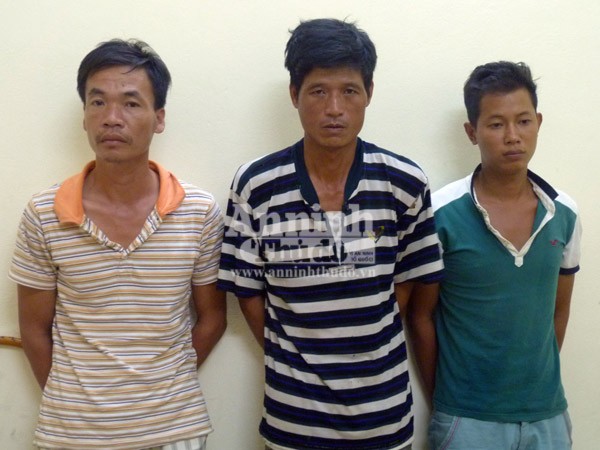 "Nhờ" trộm cắp, hứa trả công bằng…rượu ảnh 1 "Nhờ" trộm cắp, hứa trả công bằng…rượu ảnh 1