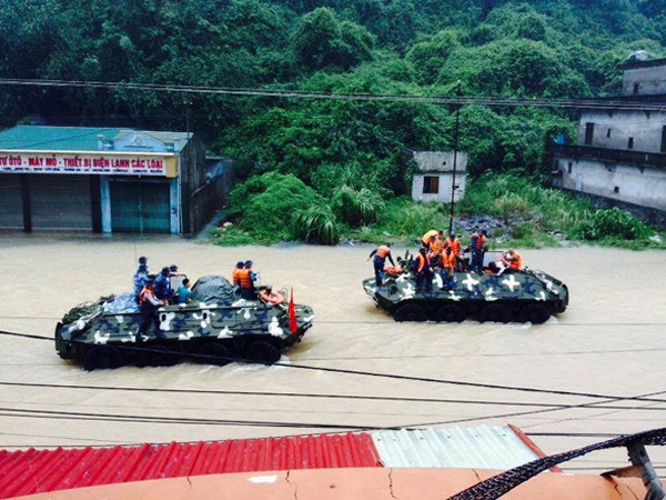 Audio 29-7-2015: Quảng Ninh: 22 người chết và mất tích do mưa lũ và vụ máy bay Lào bị Trung Quốc chặn ảnh 2 Audio 29-7-2015: Quảng Ninh: 22 người chết và mất tích do mưa lũ và vụ máy bay Lào bị Trung Quốc chặn ảnh 2
