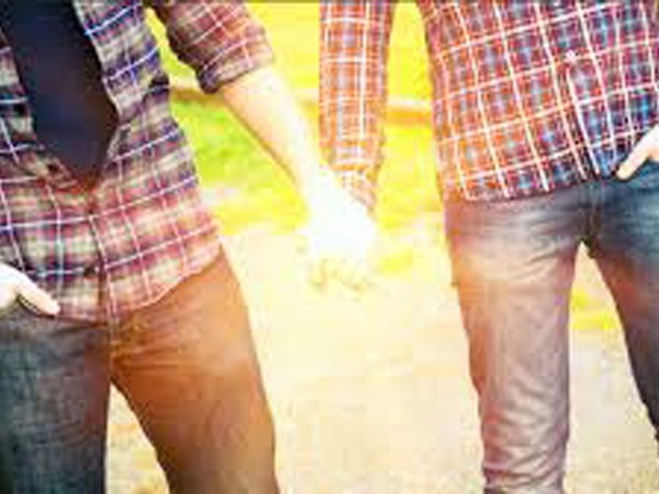 Quan hệ tình dục đồng giới gia tăng lây nhiễm HIV ảnh 1 Quan hệ tình dục đồng giới gia tăng lây nhiễm HIV ảnh 1