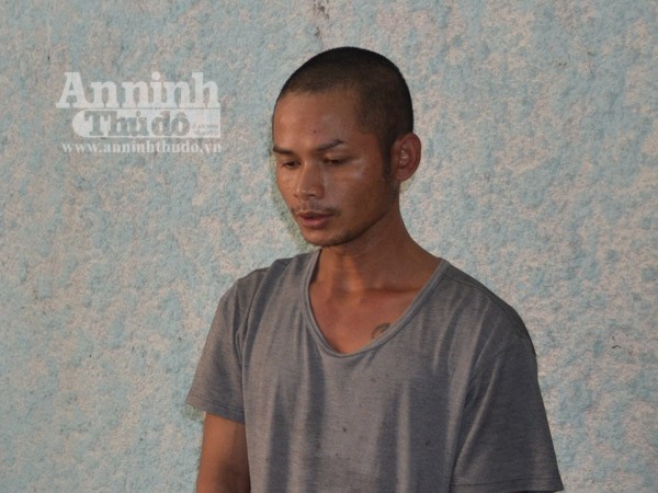 Hàng chục người vây bắt kẻ côn đồ, vô cớ đâm liên tiếp 3 nạn nhân ảnh 1 Hàng chục người vây bắt kẻ côn đồ, vô cớ đâm liên tiếp 3 nạn nhân ảnh 1