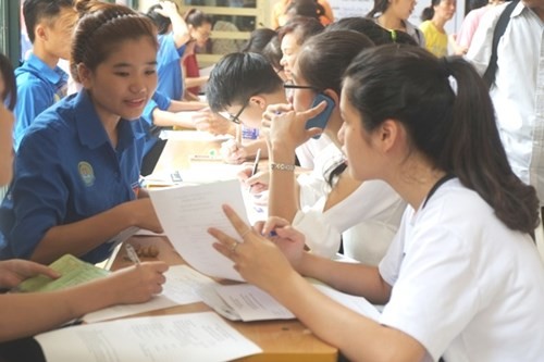 Audio 25-8-2015: Về thông tin rải đinh trên cầu Nhật Tân và việc Bangkok lại phát hiện bom ở phố đông người ảnh 3 Audio 25-8-2015: Về thông tin rải đinh trên cầu Nhật Tân và việc Bangkok lại phát hiện bom ở phố đông người ảnh 3