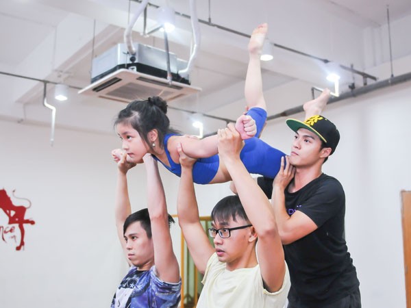 Đặt các thí sinh nhí lên "bàn cân" trước thềm chung kết ảnh 1 Đặt các thí sinh nhí lên "bàn cân" trước thềm chung kết ảnh 1